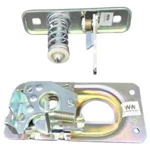 KIT CHAPA Y CONTRA CHAPA DE COFRE PARA GOLF Y JETTA A2