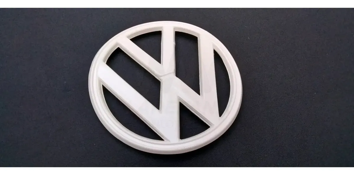 EMBLEMA DE PLÁSTICO BLANCO PARA FRENTE DE COMBI - Image 3