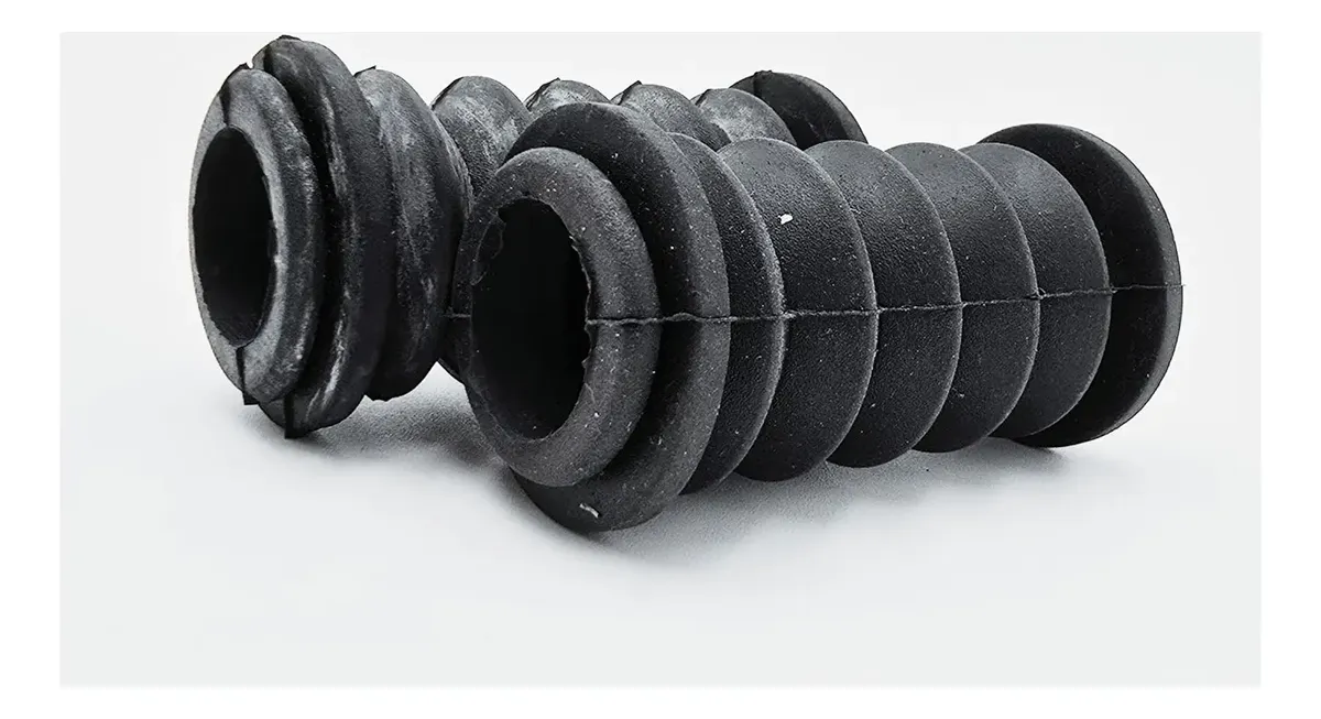 PAR DE GOMAS GUSANO PASACABLE PARA PUERTA DE VW SEDAN VOCHO - Image 4