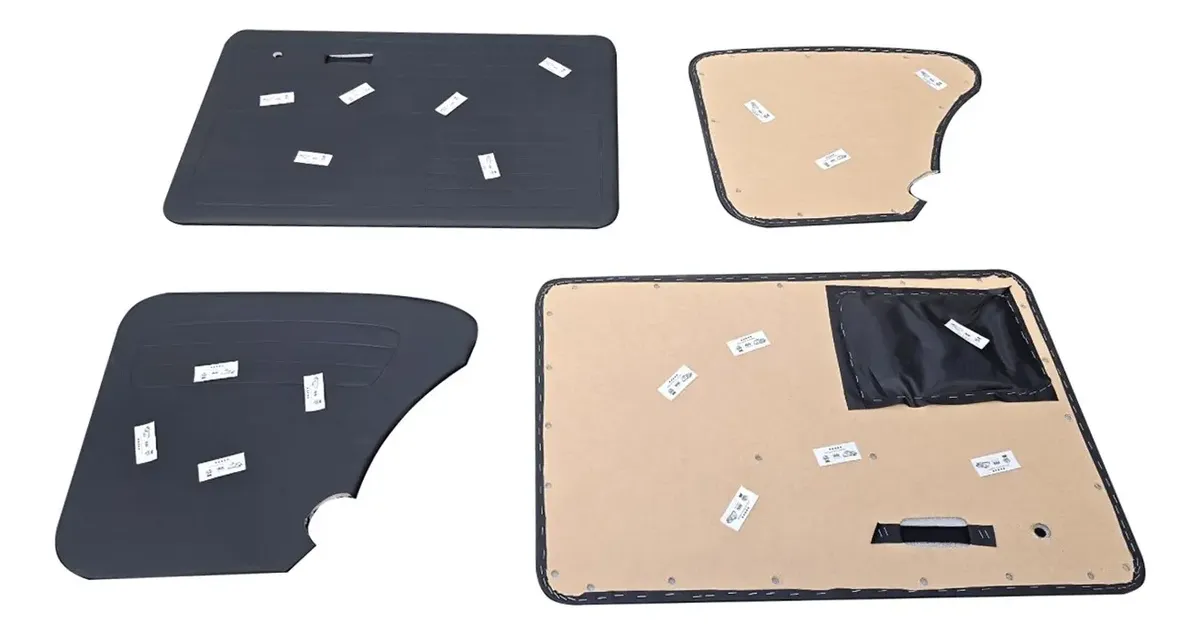 KIT DE TAPAS DE PUERTA NEGRAS CON BOLSA TIPO ORIGINAL PARA VW SEDAN VOCHO