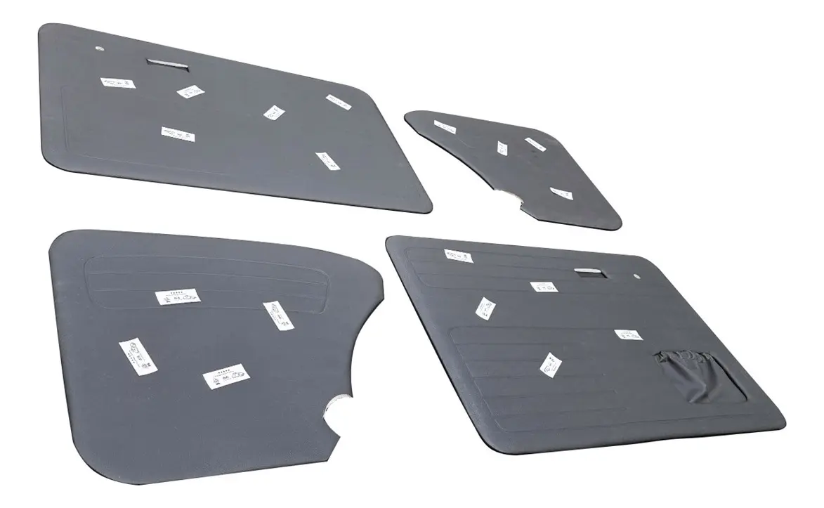 KIT DE TAPAS DE PUERTA NEGRAS CON BOLSA TIPO ORIGINAL PARA VW SEDAN VOCHO - Image 4