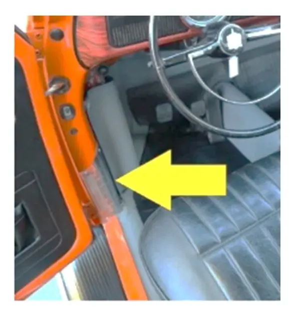 PAR DE PROTECTORES DE POSTE PARA VW SEDAN VOCHO - Image 2